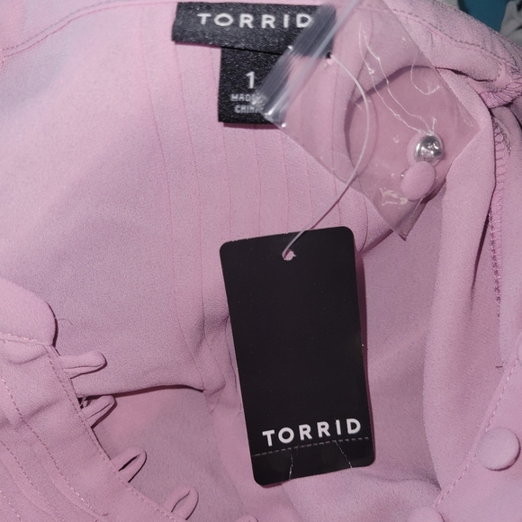 NWT TORRID Georgette Smocked Blouse - Picture 5 of 11